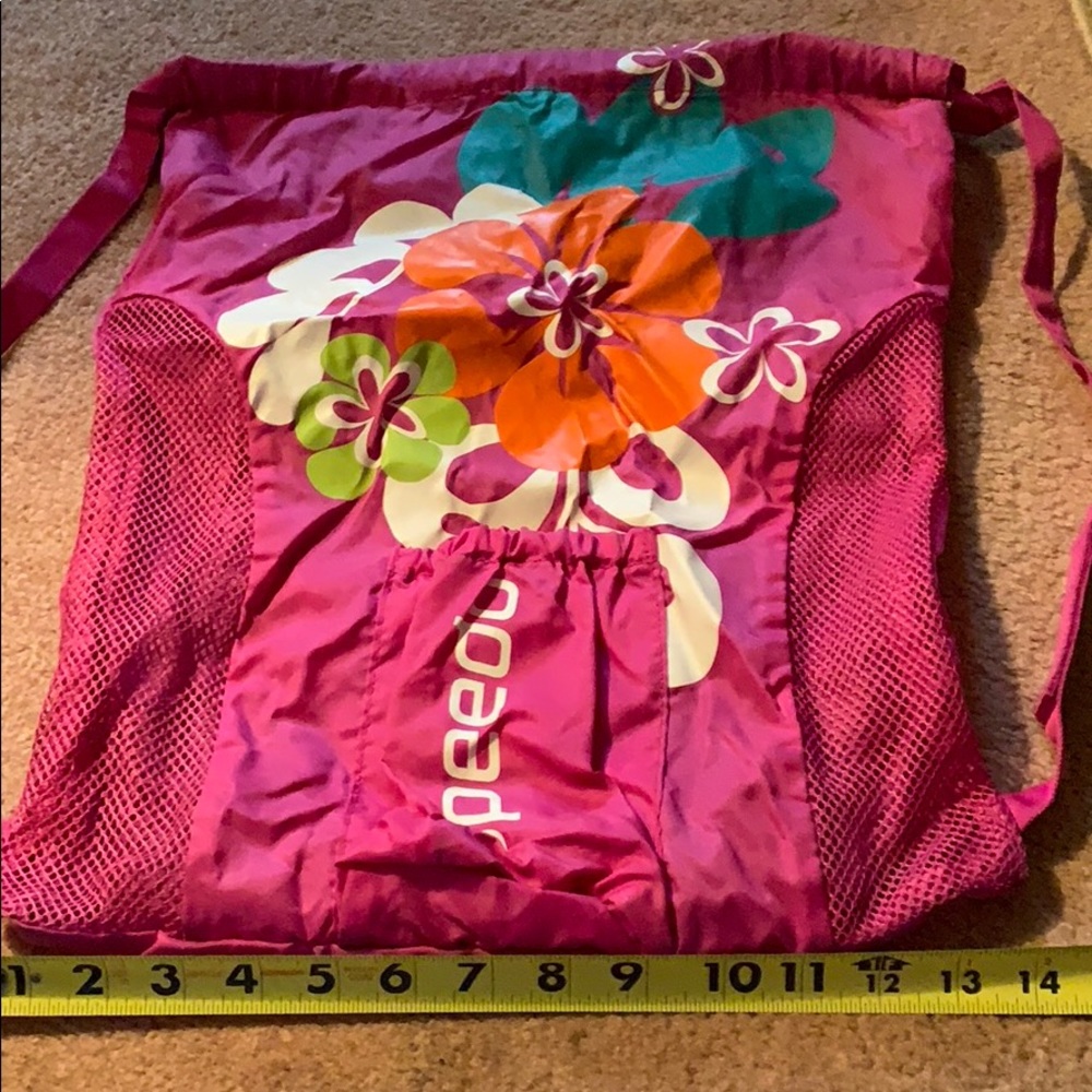 SPEEDO HOT PINK HOBO DRAWSTRING BACKPACK Adjustable straps